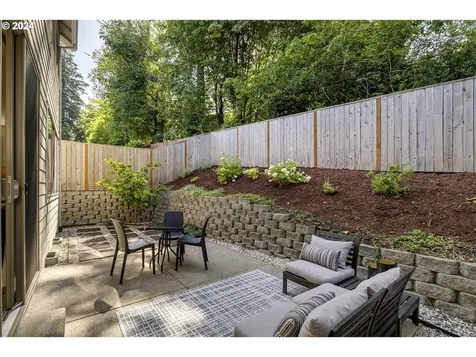 11074 SW Annand Hill Court Portland OR 97224