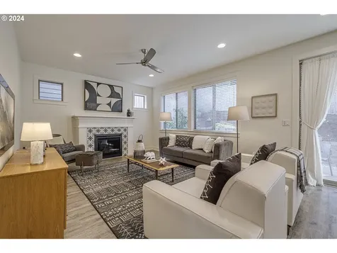 11074 SW Annand Hill Court Portland OR 97224