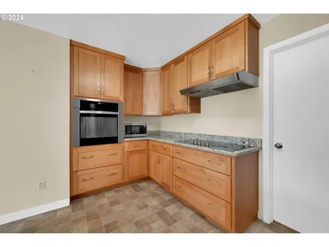 1427 Anderson Lane Springfield OR 97477