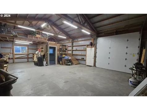 1427 Anderson Lane Springfield OR 97477