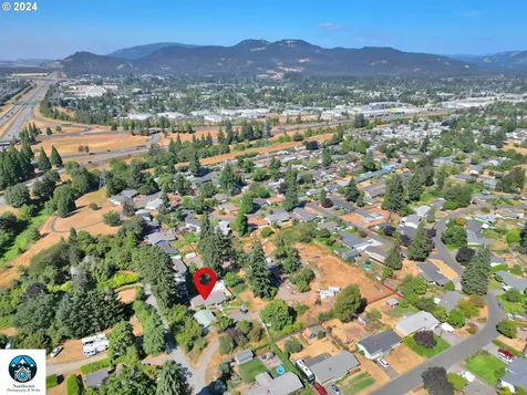1427 Anderson Lane Springfield OR 97477