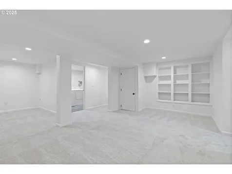 3407 NE Rosa Parks Way Portland OR 97211