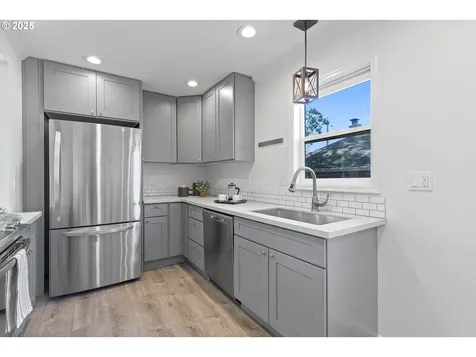 3407 NE Rosa Parks Way Portland OR 97211
