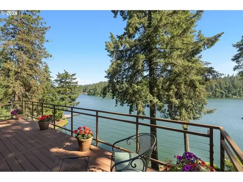 1750 Northshore Road Lake Oswego OR 97034