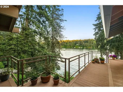 1750 Northshore Road Lake Oswego OR 97034