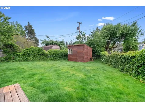 16740 SE Kelly Street Portland OR 97236