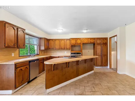 16740 SE Kelly Street Portland OR 97236