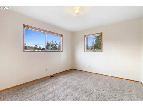 16740 SE Kelly Street Portland OR 97236