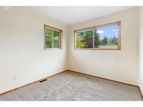 16740 SE Kelly Street Portland OR 97236
