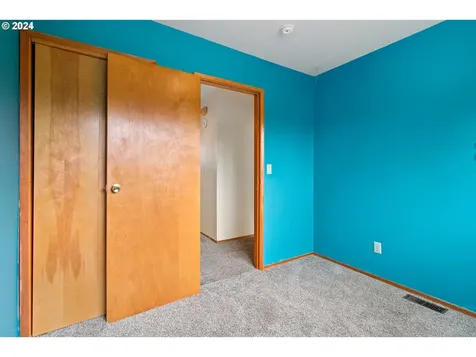 16740 SE Kelly Street Portland OR 97236