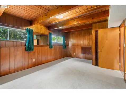 16740 SE Kelly Street Portland OR 97236