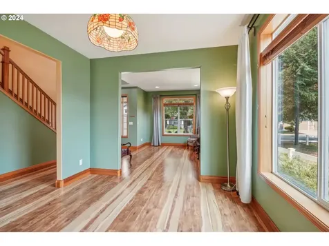 327 Nw 151st Street Vancouver WA 98685