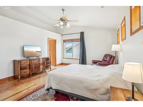 327 Nw 151st Street Vancouver WA 98685