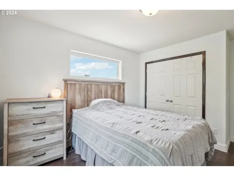 327 Nw 151st Street Vancouver WA 98685