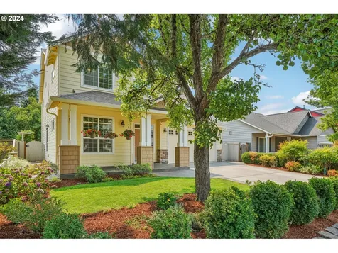 327 Nw 151st Street Vancouver WA 98685