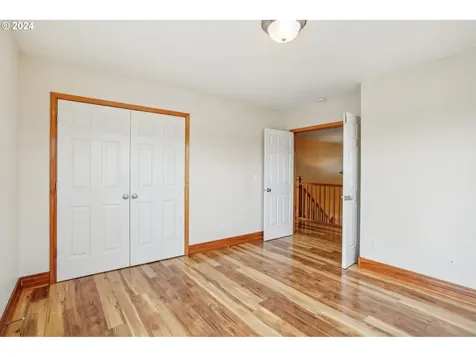 327 Nw 151st Street Vancouver WA 98685