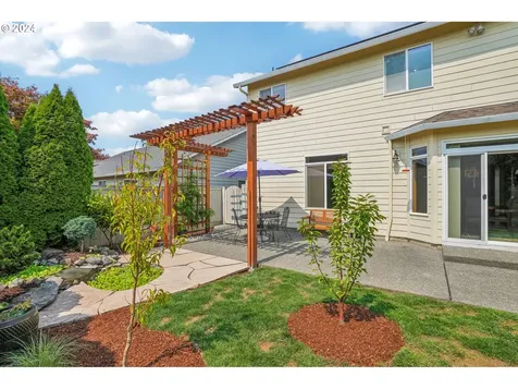 327 Nw 151st Street Vancouver WA 98685