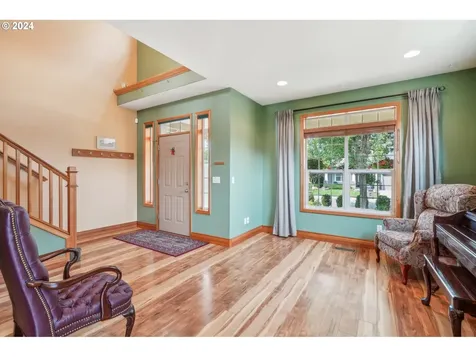 327 Nw 151st Street Vancouver WA 98685
