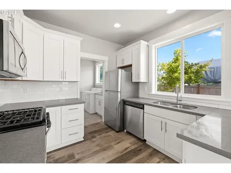 1572 Ne Sunrise Lane Hillsboro OR 97124