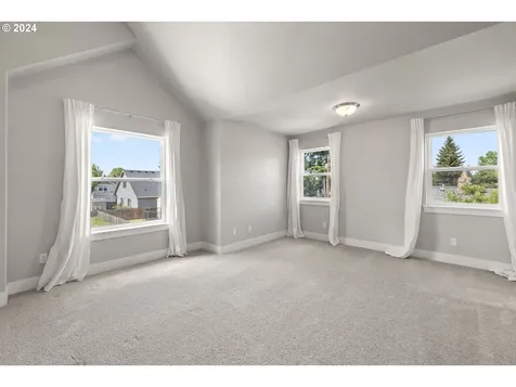 1572 Ne Sunrise Lane Hillsboro OR 97124