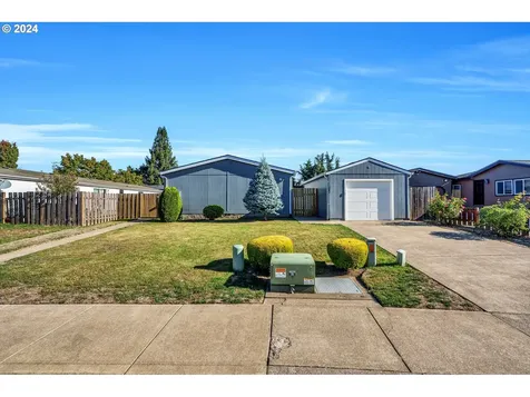 1483 Audrey Way Woodburn OR 97071