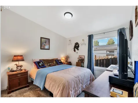 1483 Audrey Way Woodburn OR 97071