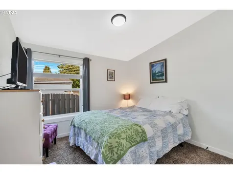 1483 Audrey Way Woodburn OR 97071