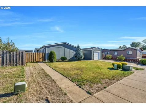 1483 Audrey Way Woodburn OR 97071