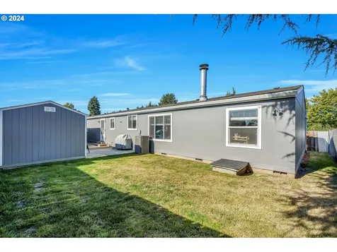 1483 Audrey Way Woodburn OR 97071