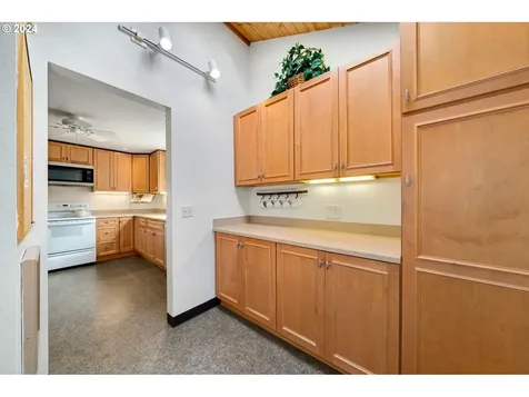 37020 Se Sunset View Road Washougal WA 98671