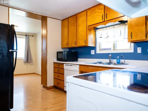 2151 Lewis Street North Bend OR 97459