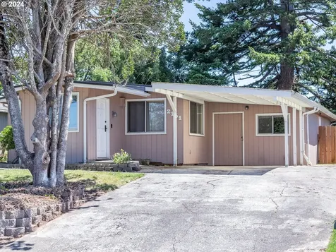 2151 Lewis Street North Bend OR 97459