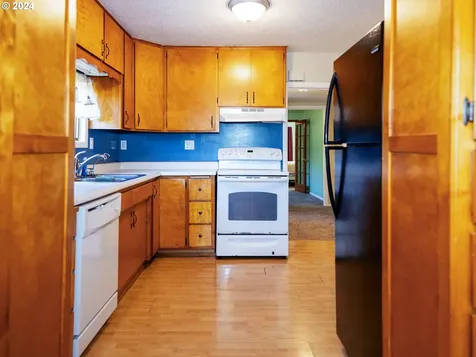 2151 Lewis Street North Bend OR 97459