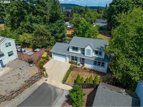 16240 SE Blooming Lane Clackamas OR 97015
