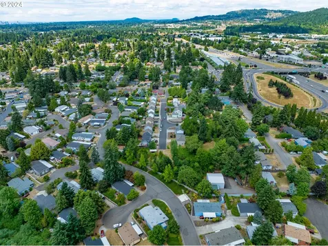 16240 SE Blooming Lane Clackamas OR 97015