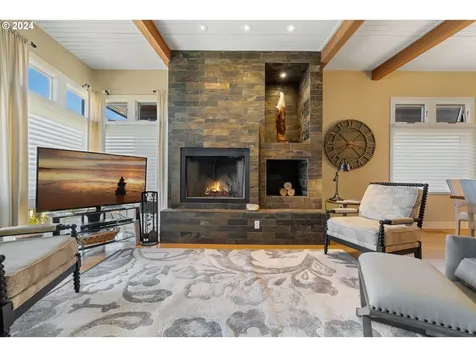 2791 Colony Circle Bandon OR 97411