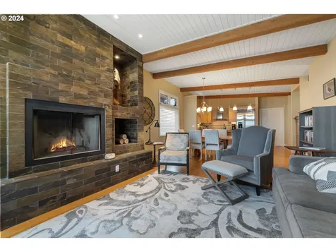 2791 Colony Circle Bandon OR 97411