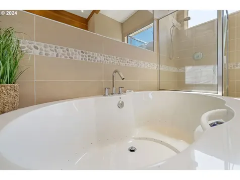 2791 Colony Circle Bandon OR 97411