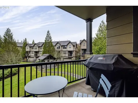 10489 SW Windwood Way Portland OR 97225