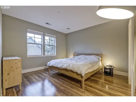 10489 SW Windwood Way Portland OR 97225