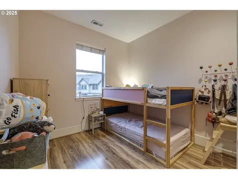 10489 SW Windwood Way Portland OR 97225