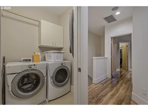 10489 SW Windwood Way Portland OR 97225