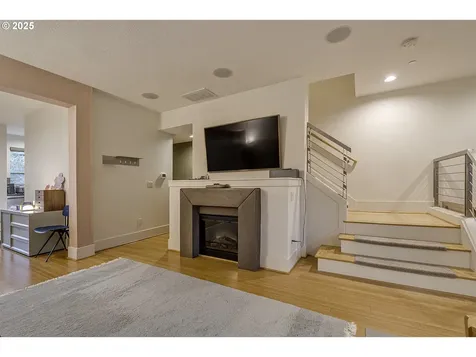 10489 SW Windwood Way Portland OR 97225