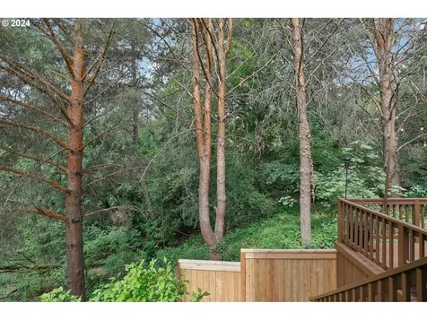 2413 Nw Byrne Terrace Portland OR 97229