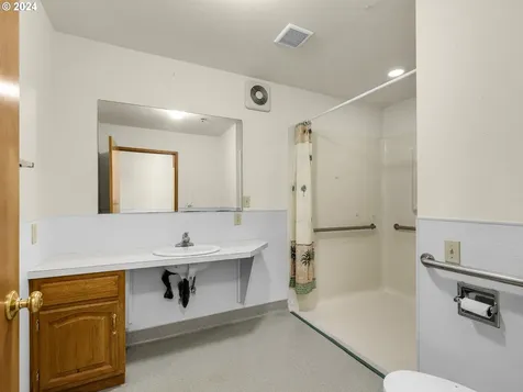 880 Avenue M Seaside OR 97138