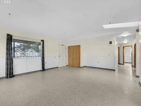 880 Avenue M Seaside OR 97138