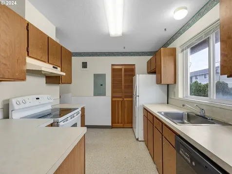 880 Avenue M Seaside OR 97138