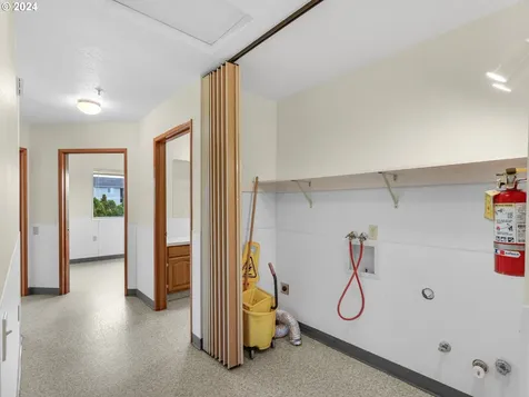 880 Avenue M Seaside OR 97138