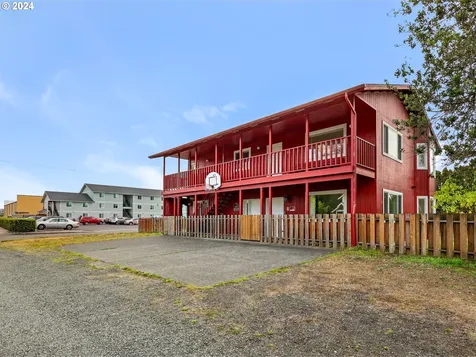 880 Avenue M Seaside OR 97138