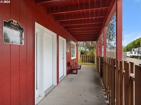880 Avenue M Seaside OR 97138